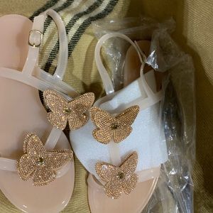 COPY - Size 7 jelly sandal by Mata. Never been worn.